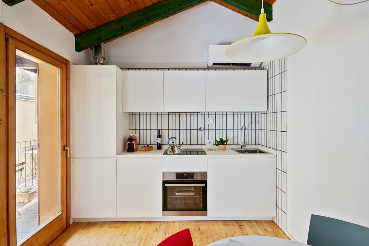 Italian Design Small Attic Болоня Екстериор снимка