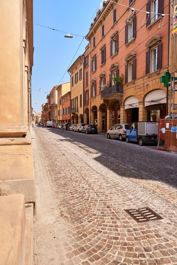 Italian Design Small Attic Болоня Екстериор снимка