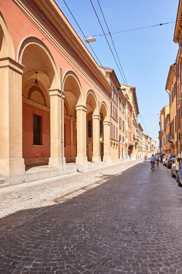 Italian Design Small Attic Болоня Екстериор снимка